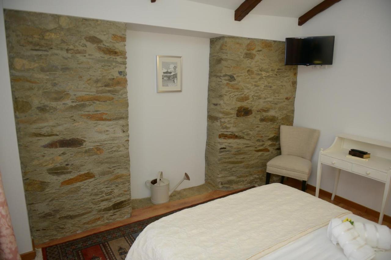 לינה וארוחת בוקר Ferreira  Casa Da Fraga מראה חיצוני תמונה